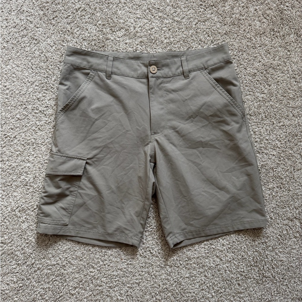 Columbia Omni-Shade Cargo Hiking Shorts Mens 32 Beige Lightweight Outdoor